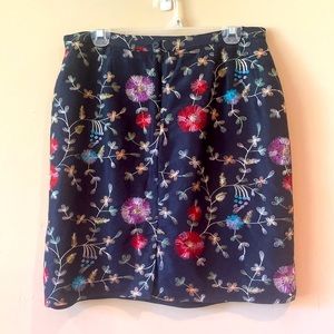 Silkland embroidered skirt Size 16P (measures 17”across at waist band laid flat)